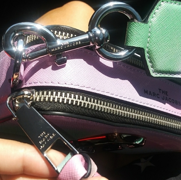 💥RARE🌈Marc Jacobs SNAPSHOT AIRBRUSH 2.0 CAMERA BAG RAINBOW PASTEL CROSSBODY BAG - Picture 4 of 16